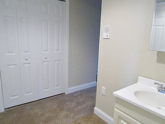 Double closet in entryway