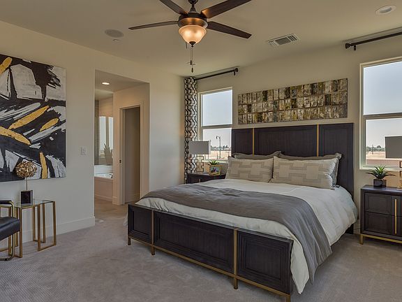 Relaxing and serene owner s suite