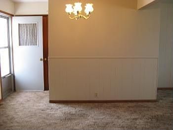 4th image of 801 Harold Ave