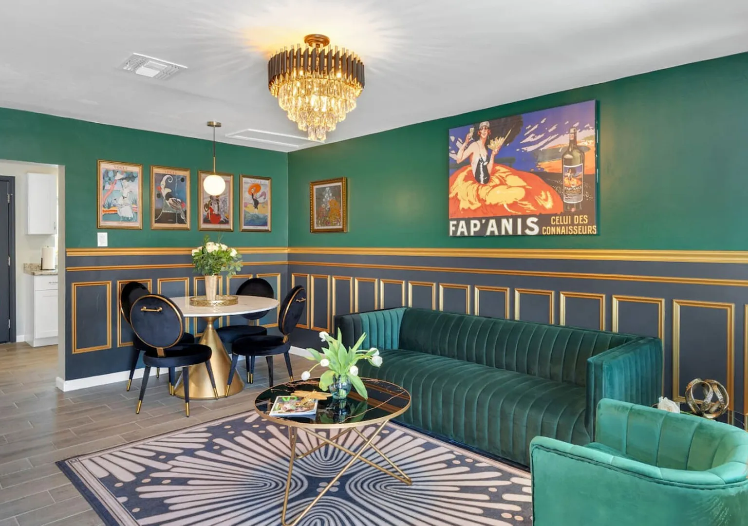 Low Cleaning Fee - Themed 1920's Gatsby Getaway — Photo 3