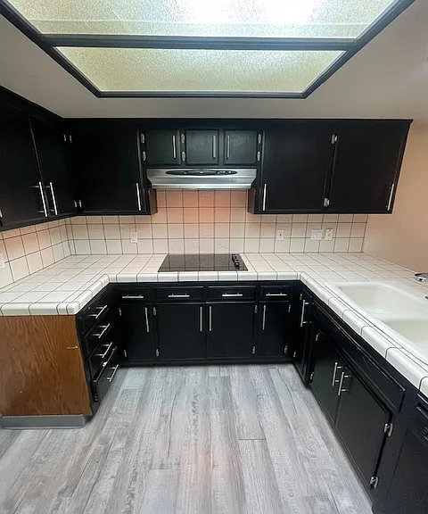 2700 Barrington St #C — Photo 15