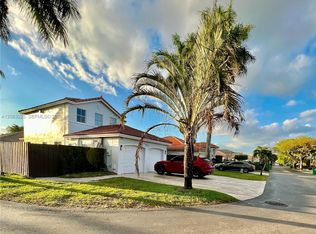 Poinciana At Sunset Lakes, Miami, FL 33193