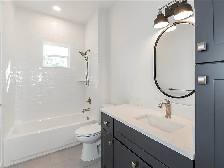 1709 Holly Rd — Photo 51