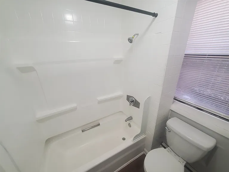 620 Dudley St #4 — Photo 11