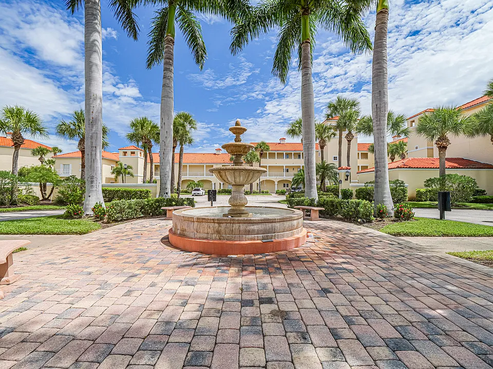 5035 Harmony Cir #104