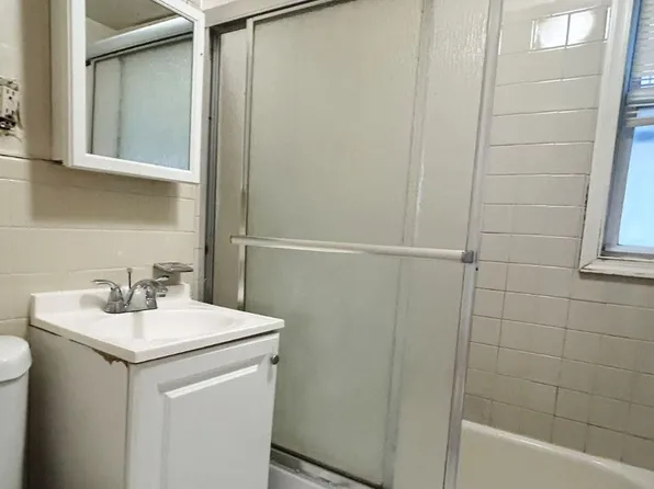 71 West 53rd Street image 6 of 6