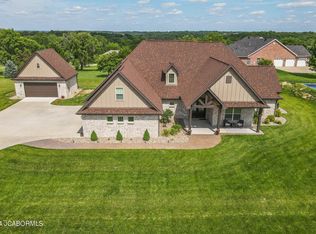 320 Summerhill Dr, Jefferson City, MO 65109