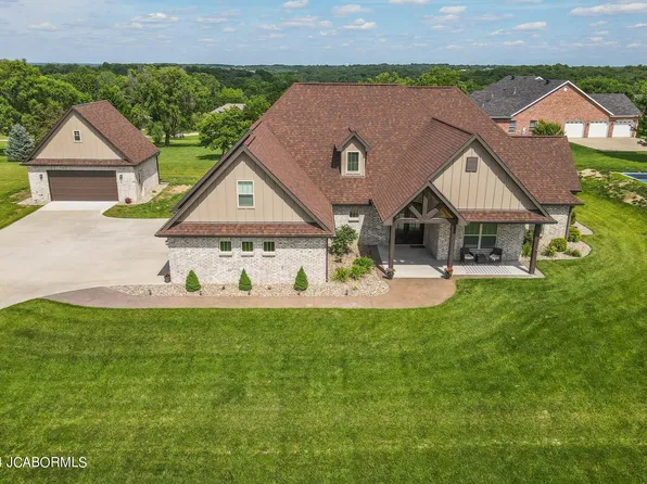 320 Summerhill Dr, Jefferson City, MO 65109