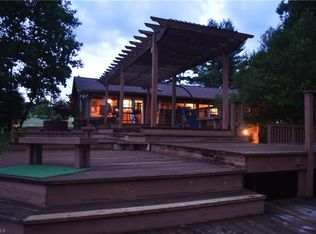 411 Country Club Rd, Mount Airy, NC 27030