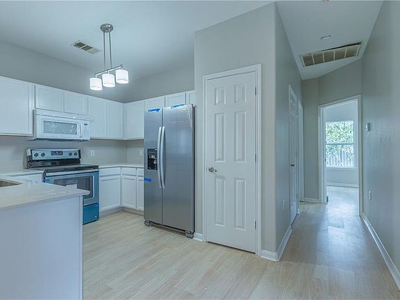 4th image of 4410 Magin Meadow Dr