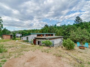 75 Skyland Blvd, Tijeras, NM 87059