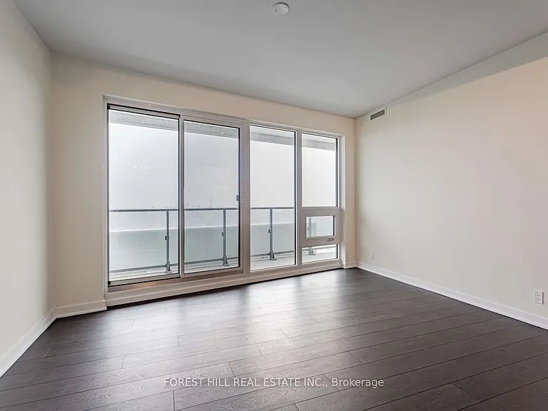 2221 Yonge St #5702 — Photo 19