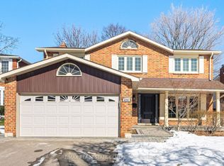 4253 Marblethorne Ct, Mississauga, ON L4W2H9
