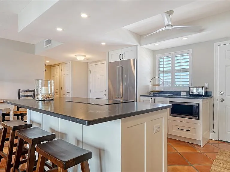 800 Benjamin Franklin Dr #406 — Photo 12