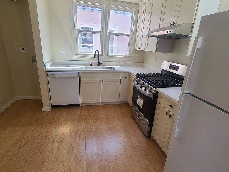 1st image of 2480 38th Ave