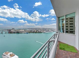 335 Biscayne Blvd #30, Miami, FL 33131