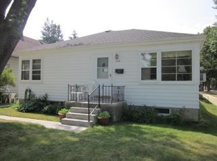 3601 S Whitnall Ave, Milwaukee, WI 53207