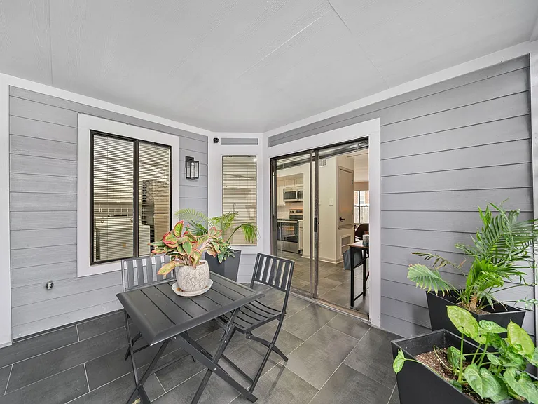 3831 Landmark Dr — Photo 13