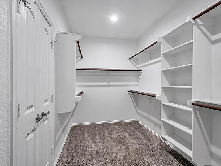 6807 Hall Of Fame Blvd — Photo 21
