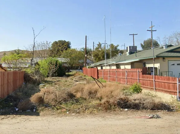 315 Lierly Ave, Taft, CA 93268