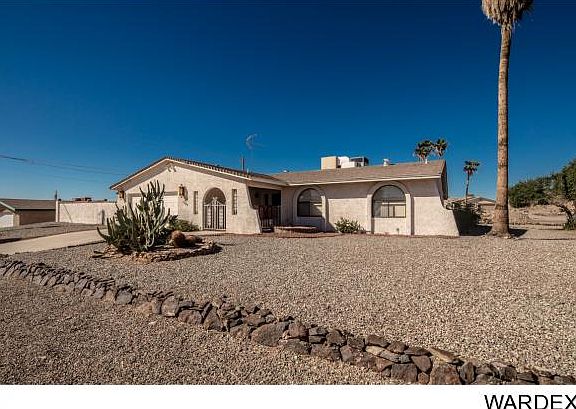 5th image of 1725 Topaz Dr
