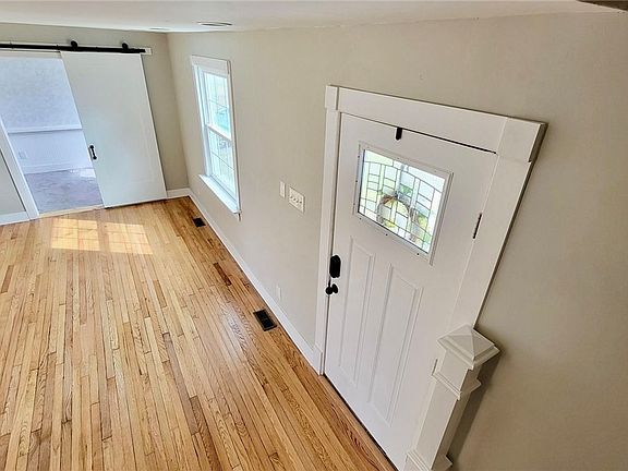 3rd image of 3924 Pinalto Dr