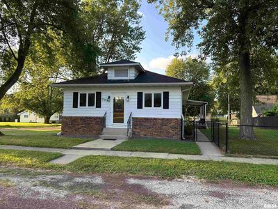 233 W South St, Divernon, IL, 62530