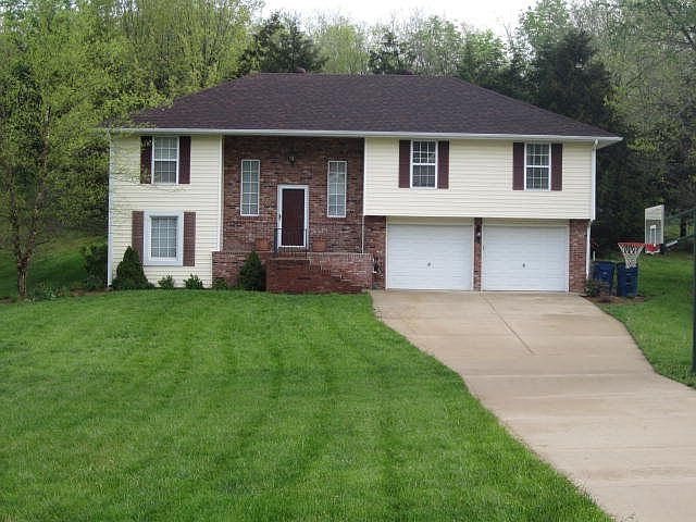1st image of 4010 Randall Dr