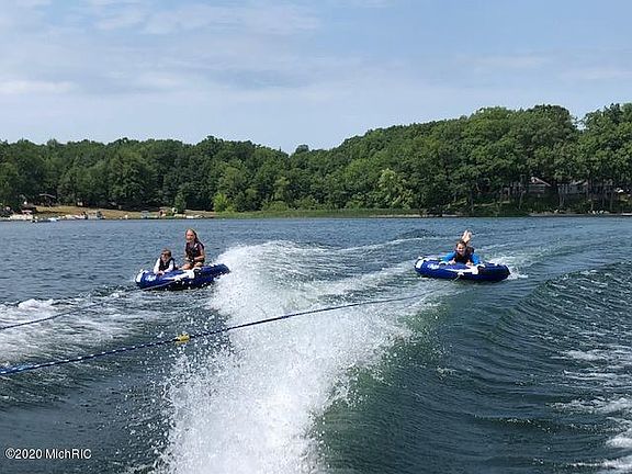 2nd image of 7638 N Tall Timbers Dr