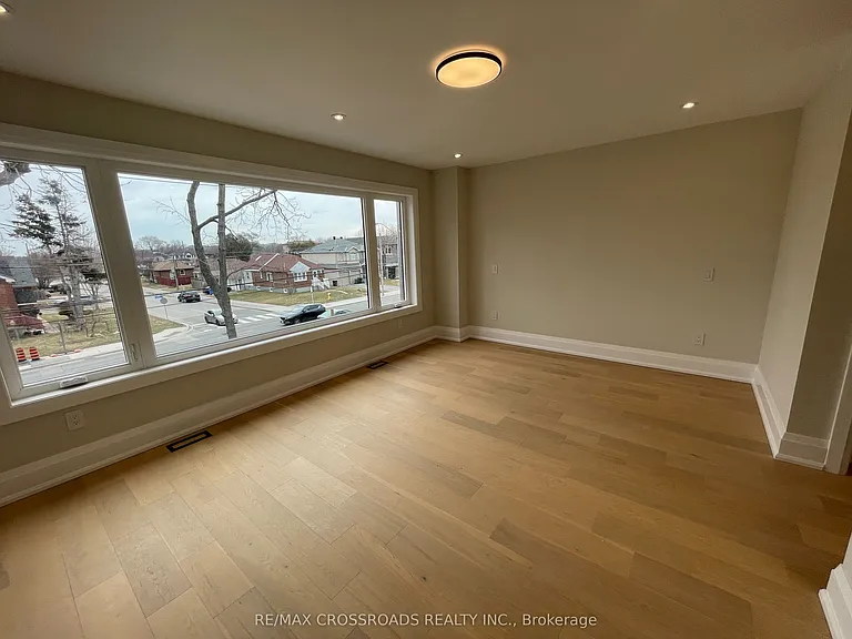 790 Midland Ave #B — Photo 20