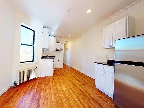 2nd image of 285 W 147th St #5FL3