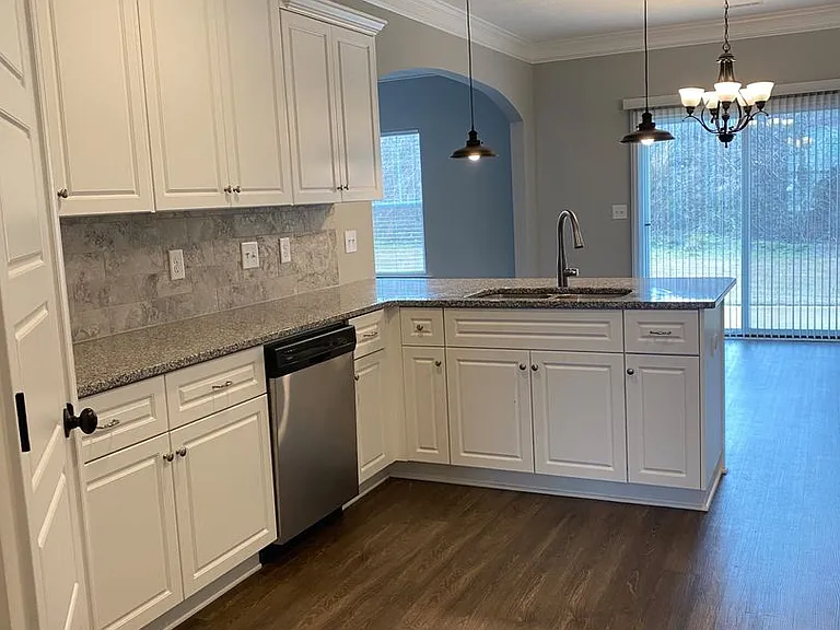 921 Burlington Dr — Photo 17