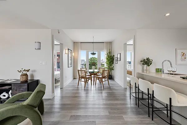 Rented by ERNY LLC | media 12