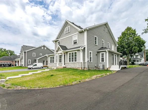 20 Cottage St, Spencerport, NY 14559