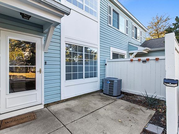 5th image of 1584 Normantown Rd