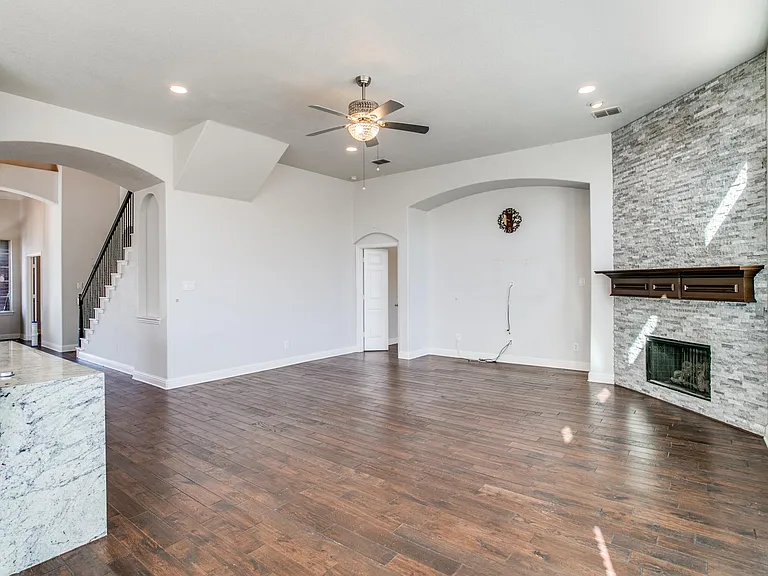 6004 Grand Meadow Ln — Photo 8