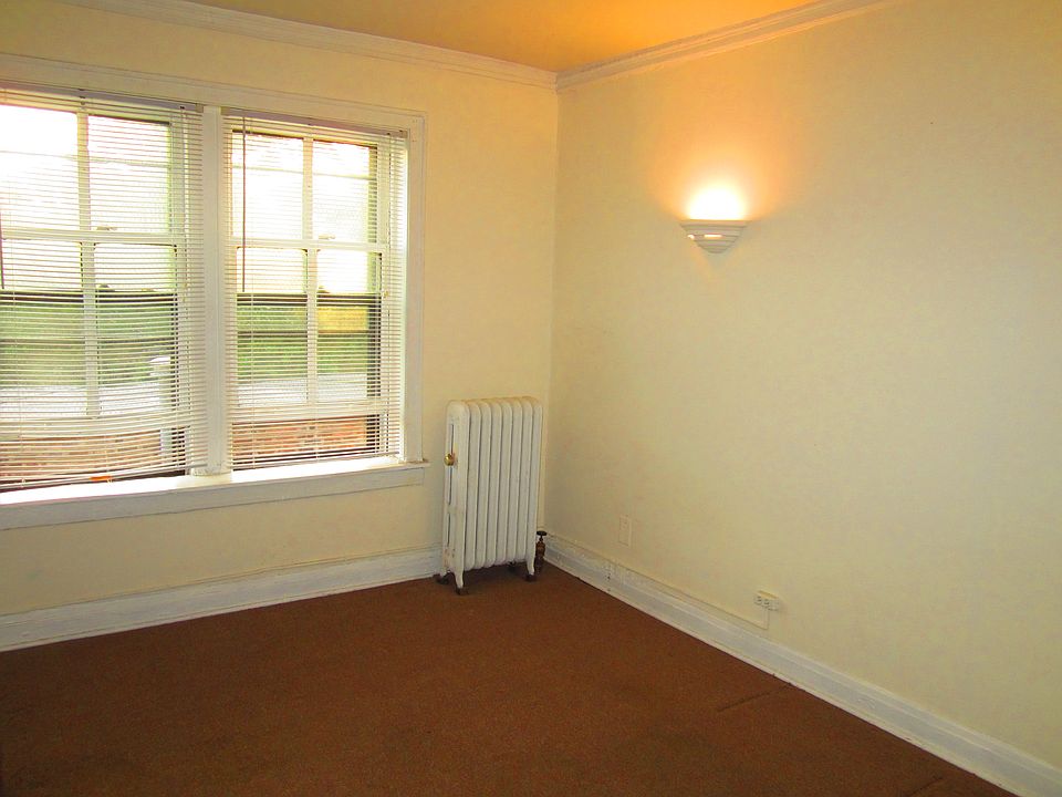 1st image of 1414 W Pratt Blvd APT 204