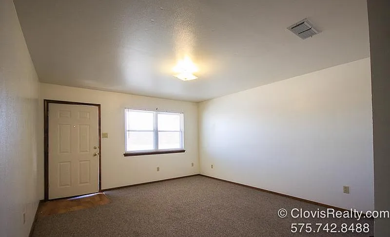 Building Photo - 2113 Fred Daugherty Ave #B