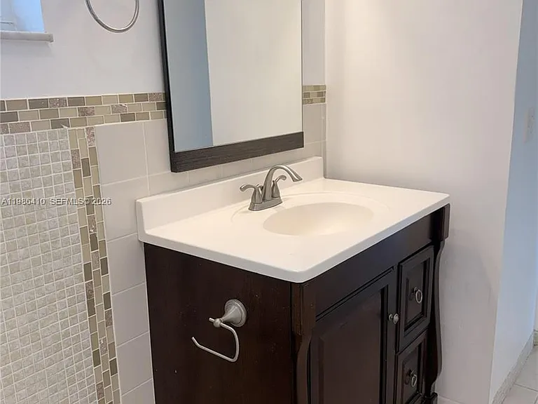 2223 Park Ln #306 — Photo 16