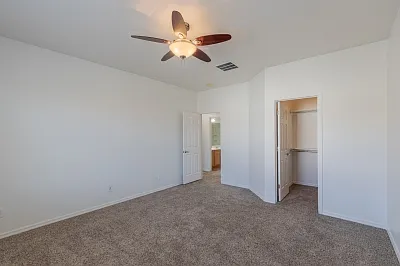 2553 Chateau Clermont St — Photo 27