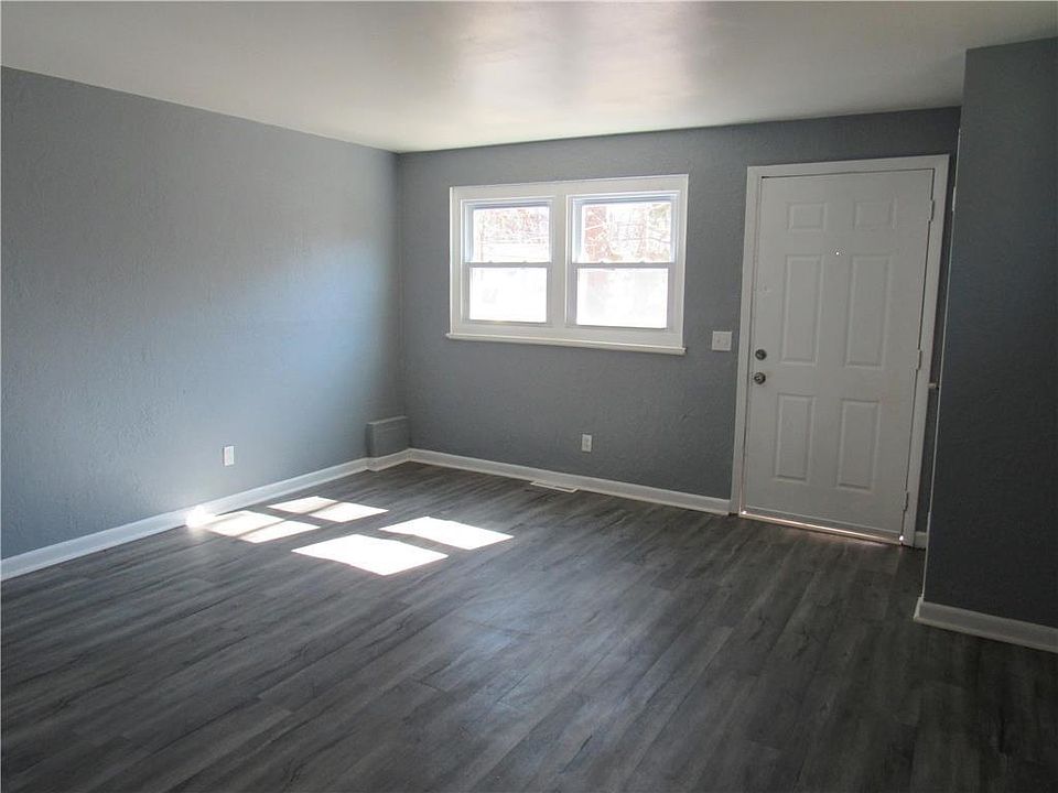 1st image of 11419 E Lexington Ave