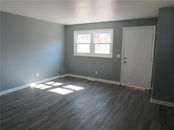 11417/11419/11421 East Lexington Avenue - 11419, 11419 E Lexington Ave, Independence, MO 64054