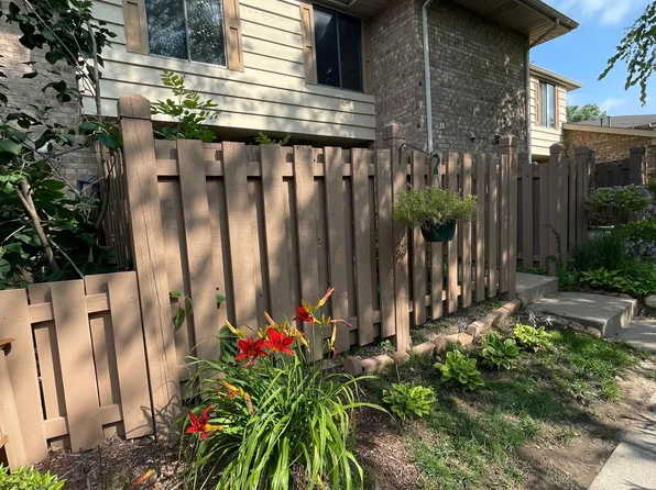 3675 Independence Ave S APT 31, Saint Louis Park, MN 55426