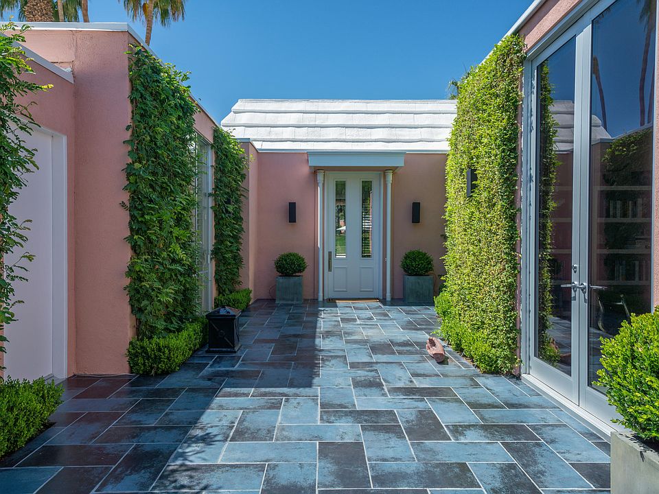 2nd image of 47073 Kasbah Dr