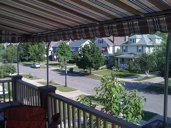 3 bed, $1,900 — Photo 2
