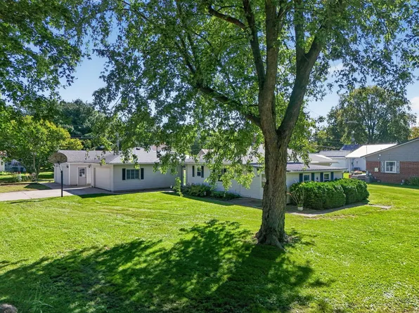 218 N High St, Mount Victory, OH 43340