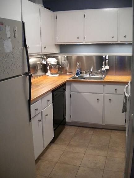 Left Side Galley Style Kitchen , has under cabinet lighting