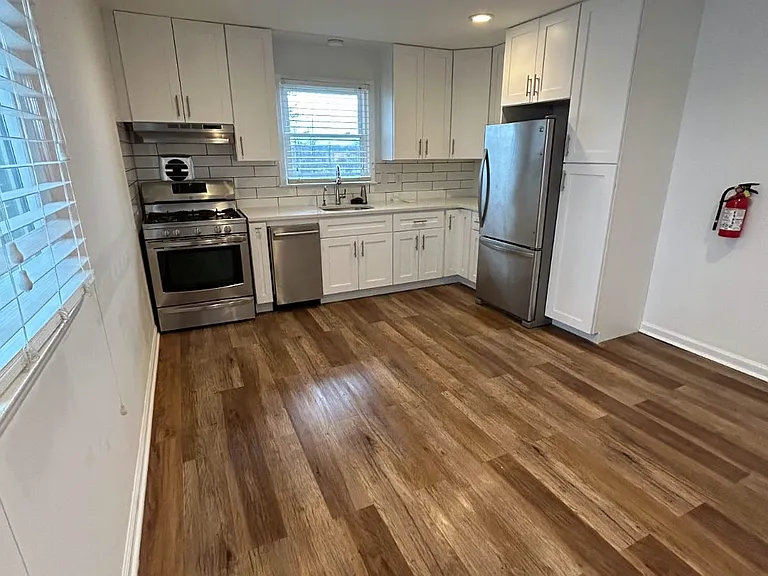 615 Chase Ave #2 — Photo 4