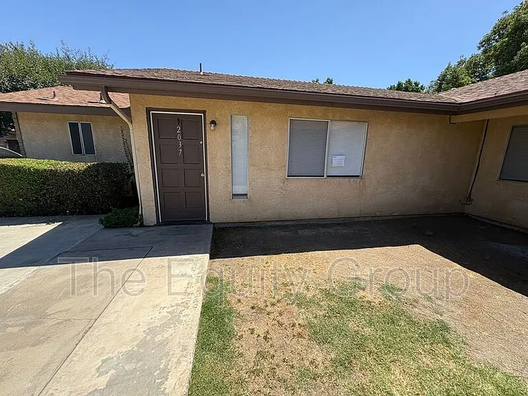 2037 S Tracy Ct — Photo 18