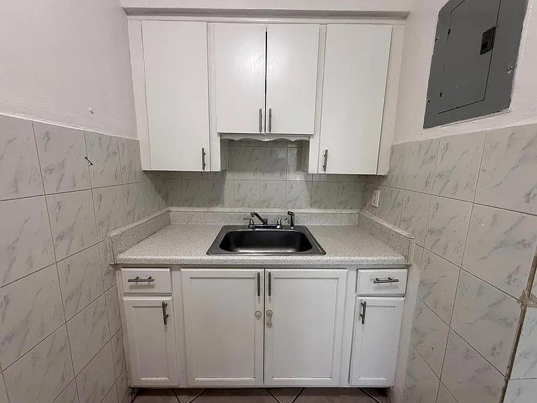 6014 Fillmore St — Photo 1